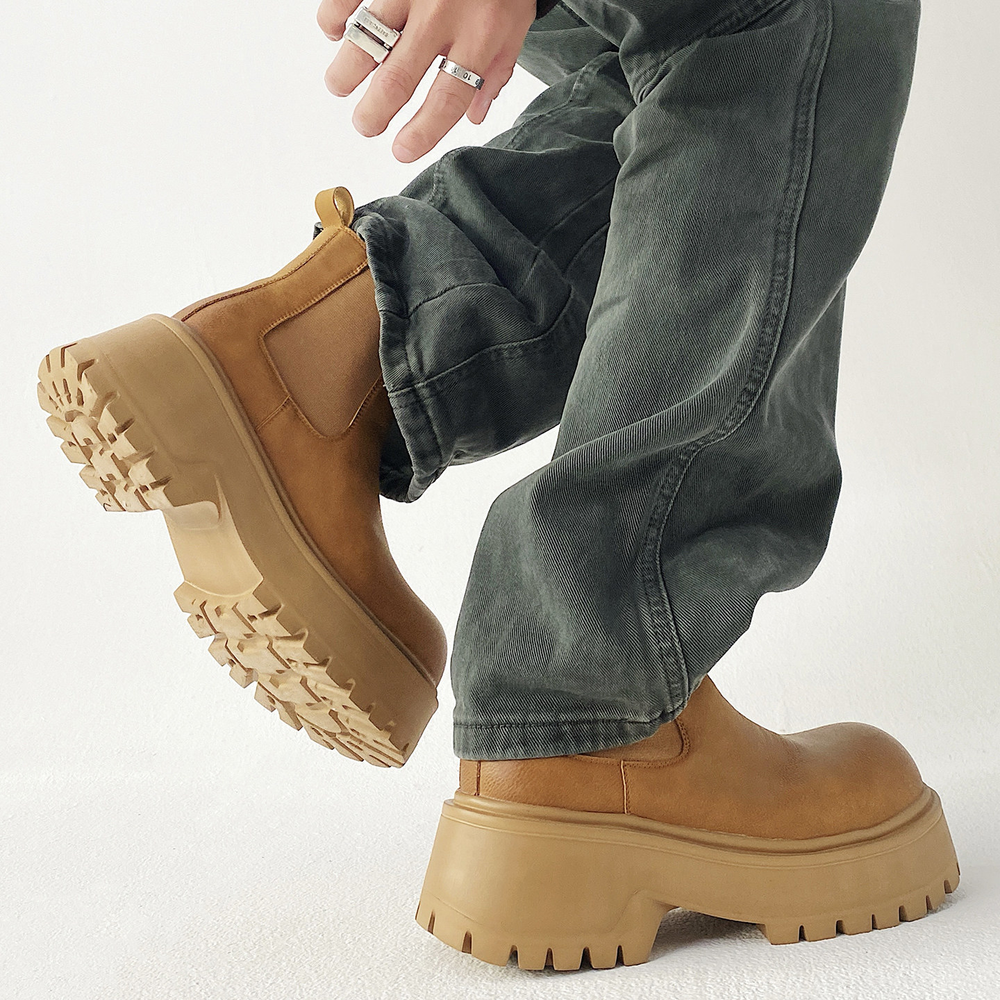 XZ110-251522#英伦风厚底马丁靴男冬季短筒牛皮保暖工装靴P130，男装棉衣，星座110