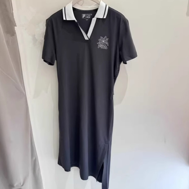 女装休闲运动翻领短袖针织连衣裙