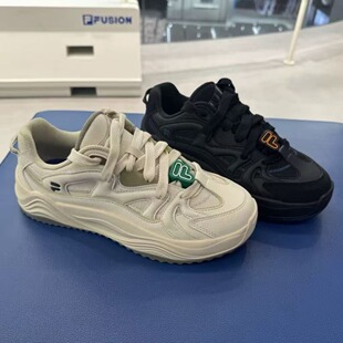 FILA斐乐潮牌情侣鞋2026春旋律鞋面包板鞋T12W612910 T12M612910