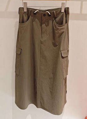 斐乐fila正品25夏秋新款女装运动休闲宽松梭织半身裙A11W538303F