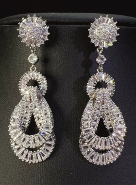 日韩高级感轻奢长款耳环女新款奢华时尚气质微镶锆石银针绳结耳坠