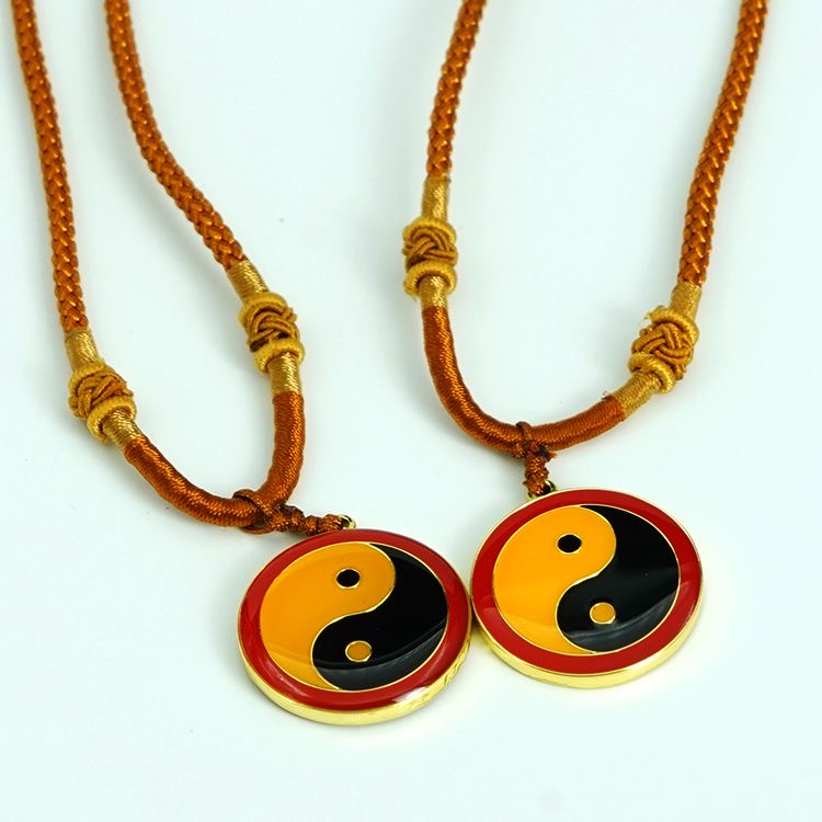 2.6CM江氏黄铜双面太极吊坠红黄蓝绿黑边太极五行项链挂坠