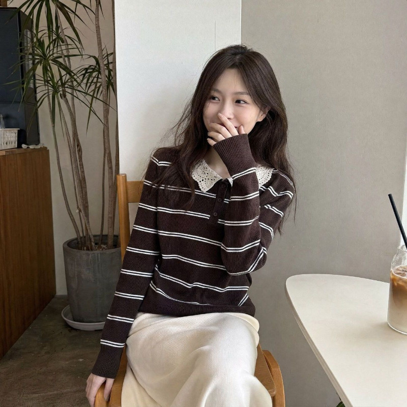 韩系复古条纹翻领针织上衣女秋冬拼接蕾丝领显瘦气质百搭长袖小衫