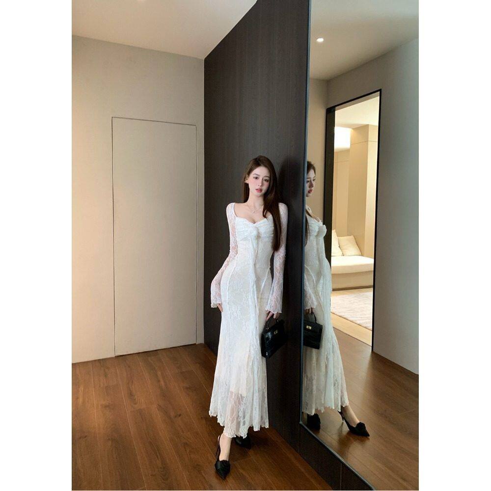 2026春季新款法式浪漫风白色蕾丝连衣裙女方领长袖系带绝美气质裙