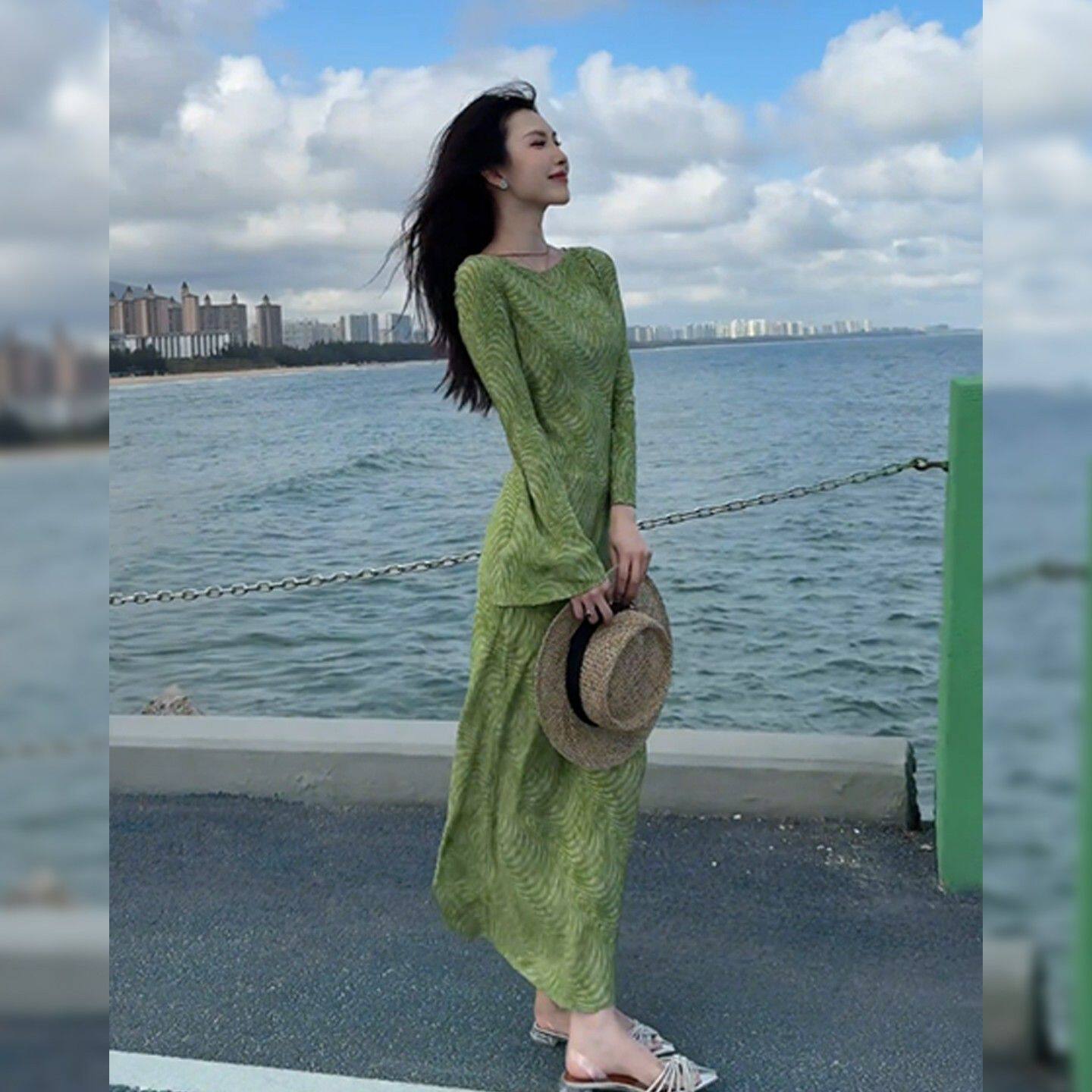 法式复古印花长袖连衣裙女2026新款夏季高级感修身显瘦气质长裙子