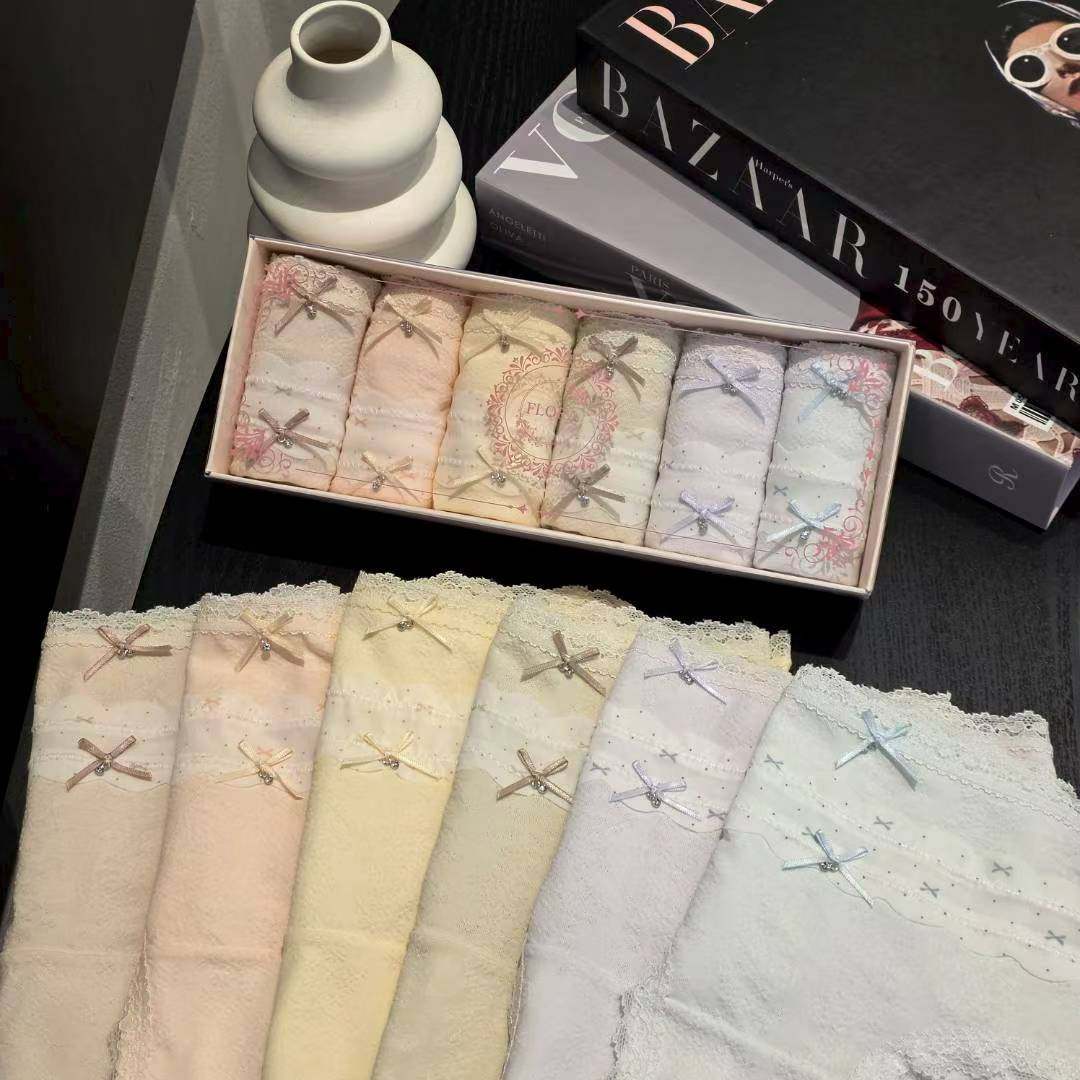 内裤Flora 女士均码韩国东大门代购  蝴蝶结图案 一组,女士内衣/男士内衣/家居服,女三角裤,淘宝优惠券,粉丝福利购,淘宝优惠卷