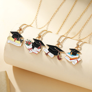 毕业季项链博士帽吊坠中高考学生毕业节日礼物学士帽饰品合金挂件