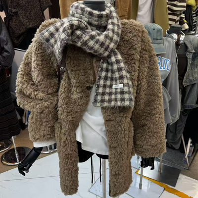 女羊羔毛里外两穿中长款皮毛一体