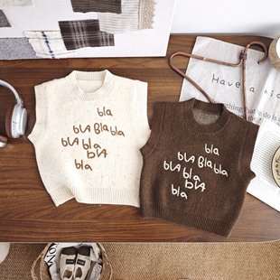 2025秋冬新款男童针织马甲韩版上衣字母背心坎肩毛衣宽松上衣男宝