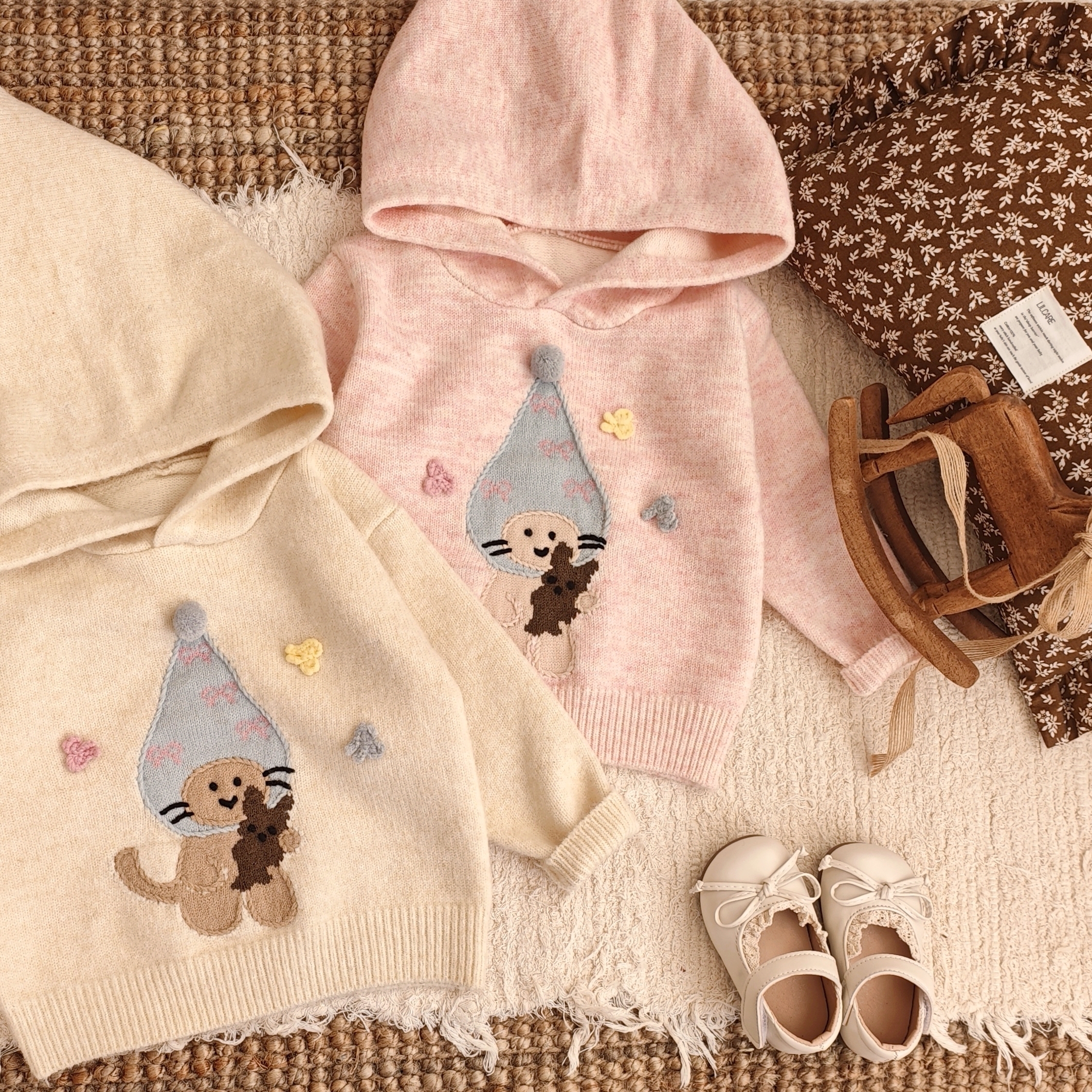 男女童针织连帽上衣卡通可爱