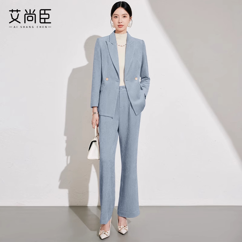 西装套装女高级感爱尚臣职业装通勤职场美容院店长经理主持人穿搭