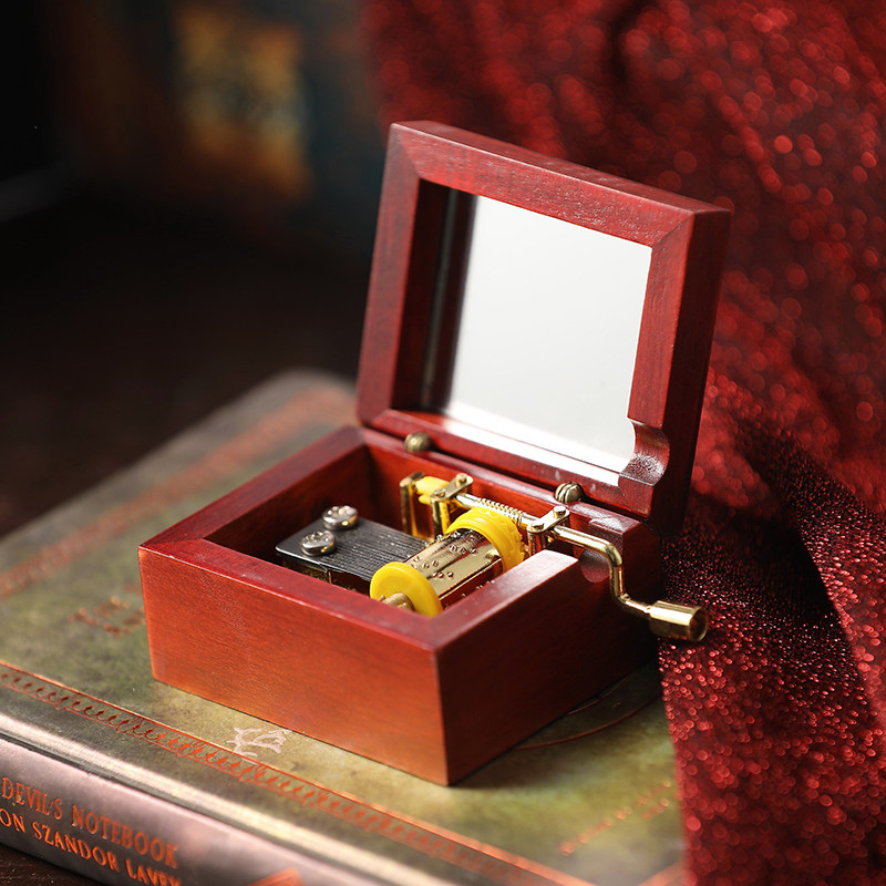 木质手摇音乐盒八音盒机械天空之城送男女生闺蜜同学创意生日礼物,家居饰品,音乐盒,淘宝优惠券,粉丝福利购,淘宝优惠卷