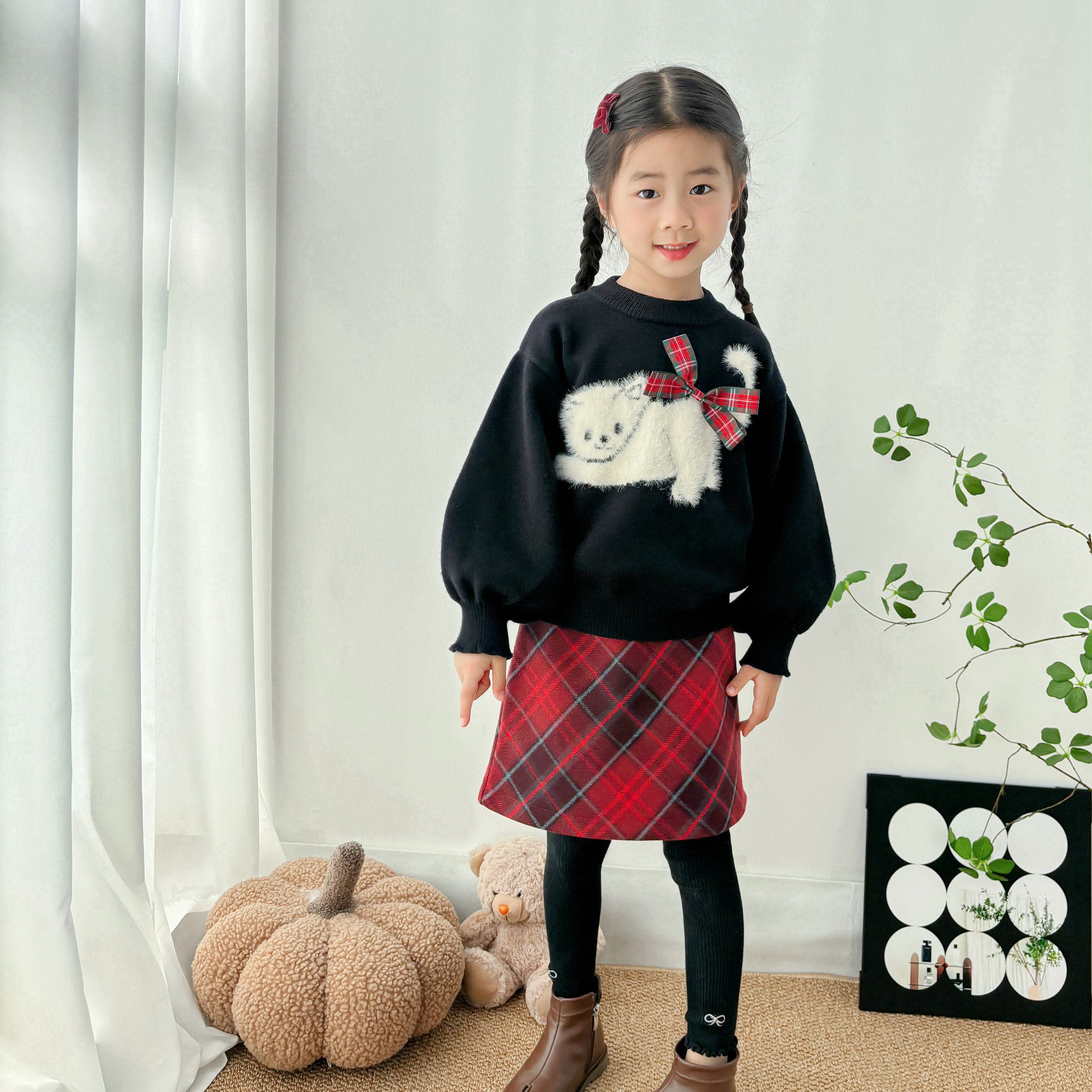 女童毛衣2024秋冬新款儿童卡通猫咪图案长袖套头卫衣格子半裙套装