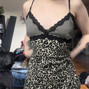 Lace Neck Mesh Dress 晕染蕾丝V领网纱吊带裙 Halter Ombre