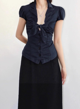 蝴蝶结系带泡泡袖短款衬衫 Bow Tie Bubble Sleeve Crop Shirt