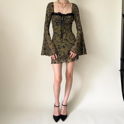 森系复古植物花卉印花绿色方领系