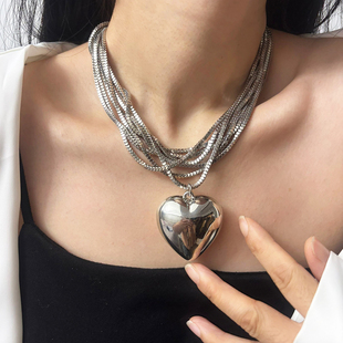 爱心项链女夏欧美轻奢甜酷辣妹颈链ins冷淡风桃心锁骨链配饰
