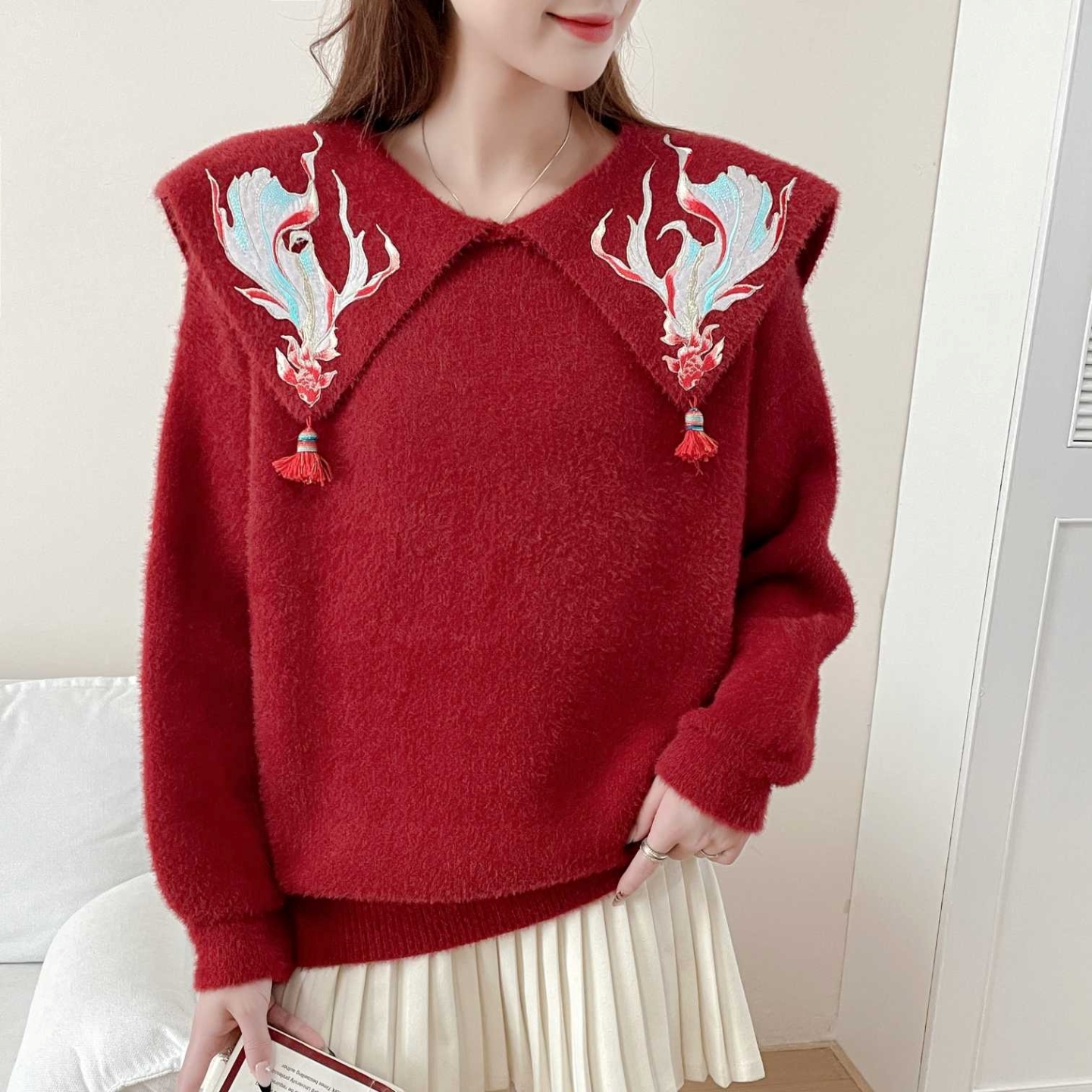 本命年红色减龄娃娃领毛衣