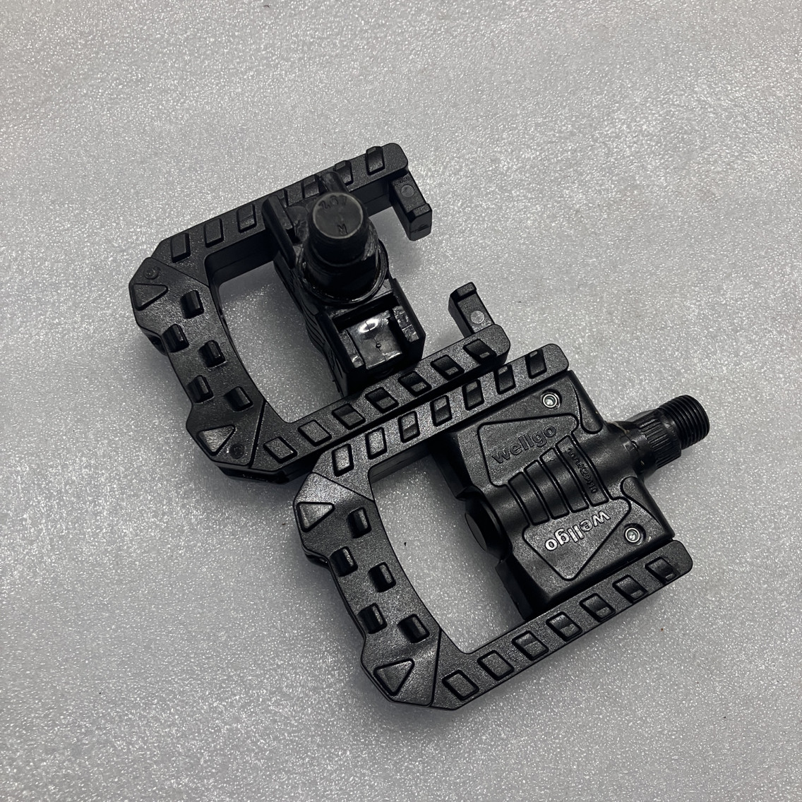 捷安特配件 F178折叠自行车折叠脚踏板 滚珠折叠脚蹬 原厂正品