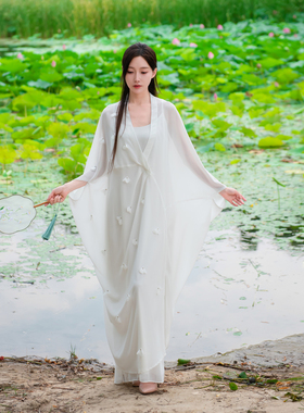 新中式国风连衣裙女春夏2026新款拍照好看的白色廓形蝙蝠袖长裙子