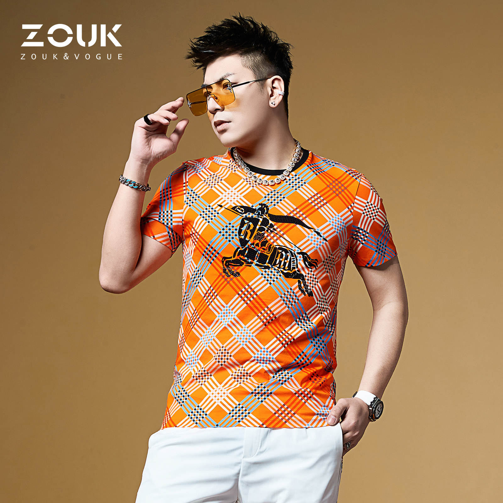 ZOUK欧洲站男装2022新款骑士烫钻条纹t恤男短袖丝光棉体恤夏季