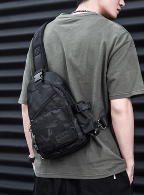 法国MlCANl KONS男士斜挎包2024新款胸包单肩出行休闲多功能背包