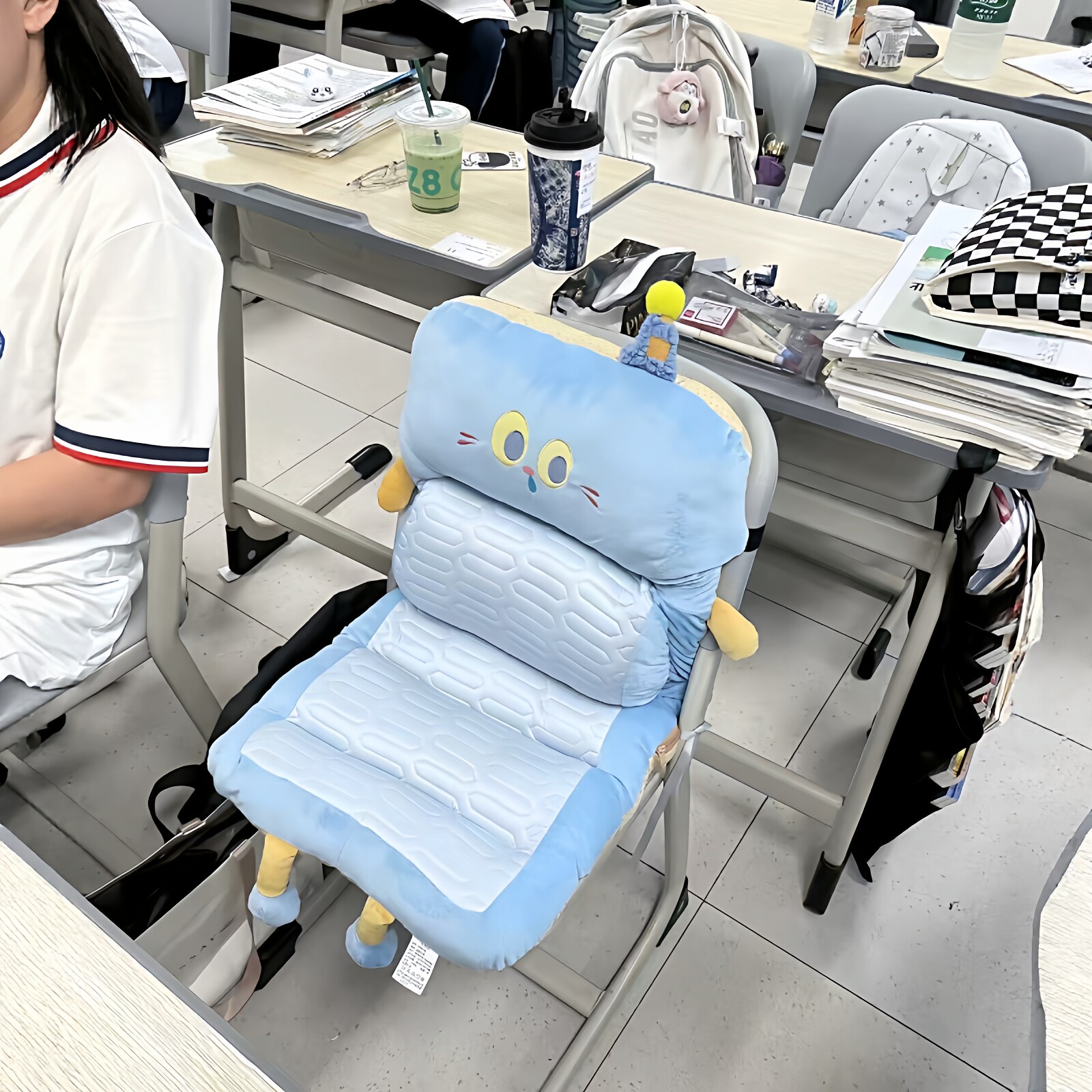 秋冬学生椅坐垫宿舍靠背一体屁垫飘窗垫子办公室久坐不累护腰靠垫