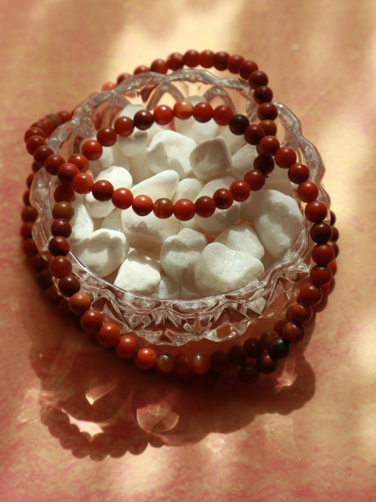 사천 소재 난홍 목걸이 부처님 비즈 108 팔찌 양산 JIUKOU 소재 천연 난홍 마노 철 포장 펄프 팔찌