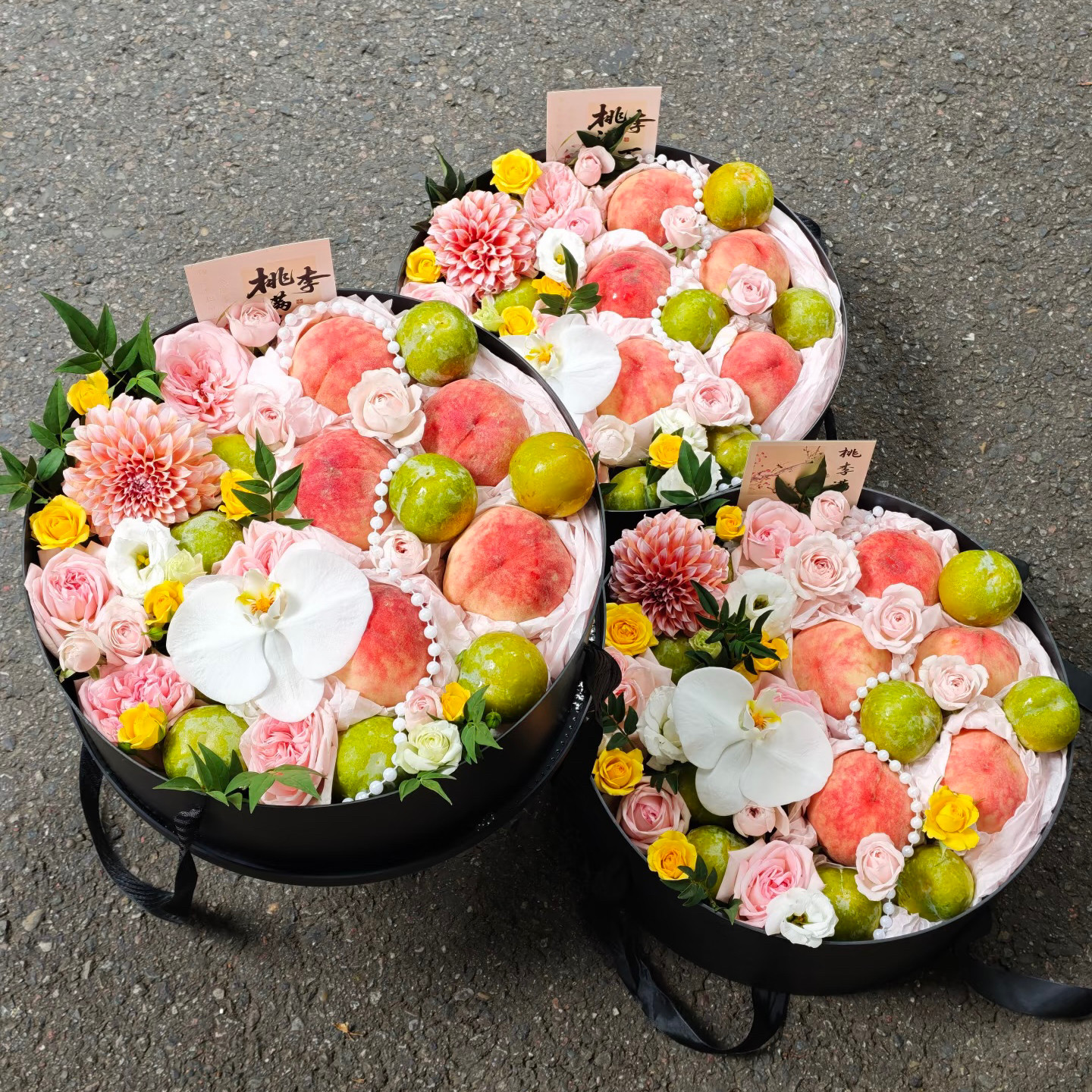 教师节香港同城鲜花配送向日葵高级花束生日送老师水果鲜花礼盒