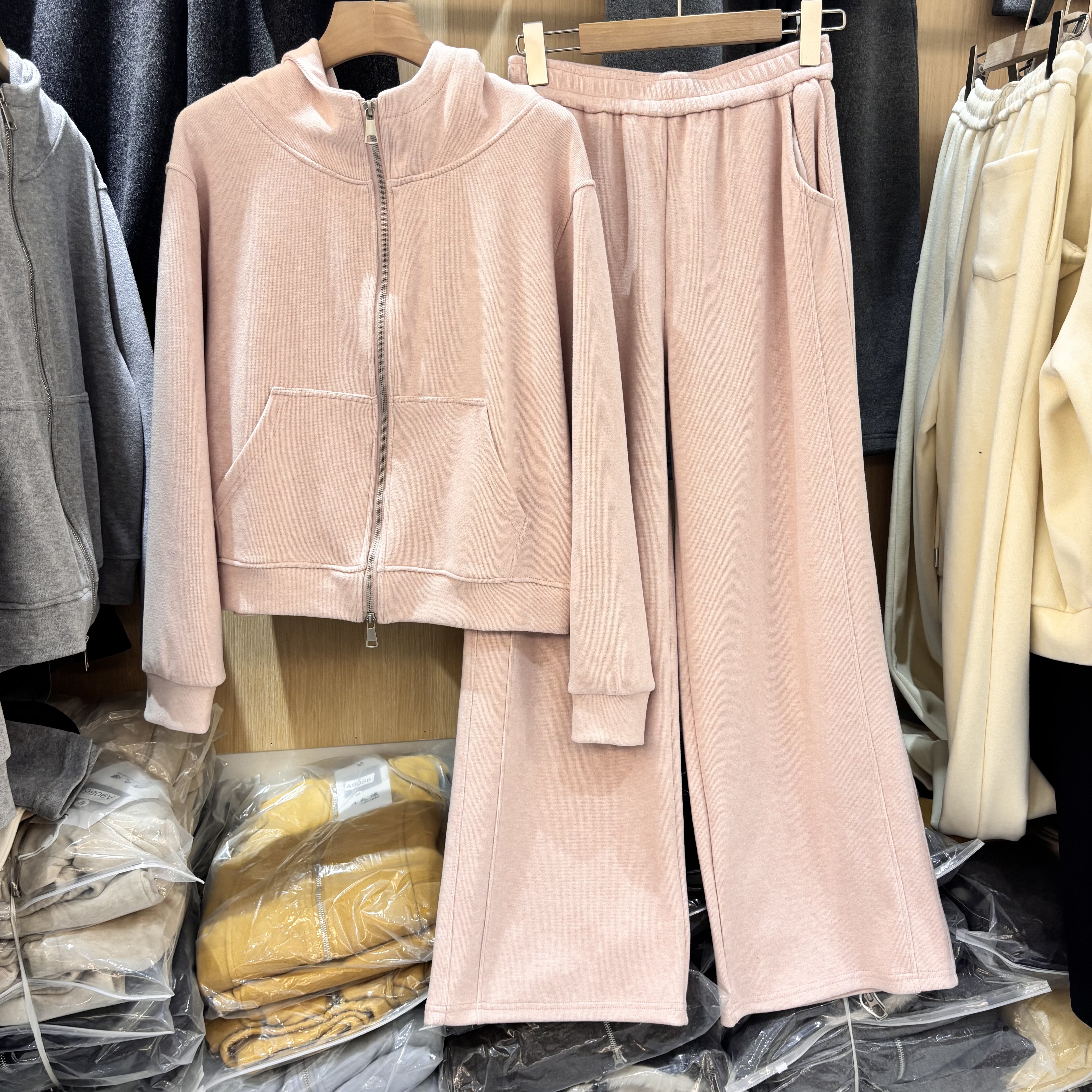 韩版2026春季新款时尚休闲复合针织卫衣连帽拉链衫阔腿裤套装女潮,女装/女士精品,时尚套装,淘宝优惠券,粉丝福利购,淘宝优惠卷