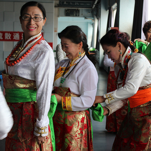 藏族蒙古族男女通用流苏腰巾腰饰藏袍腰带藏式舞蹈演出半身裙配饰