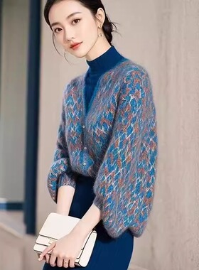 正品哥家新2025春秋新款气质高级感V领羊毛针织开衫软糯加厚外
