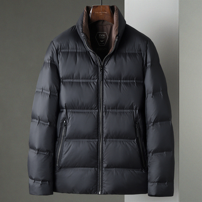 黑色冬季新款轻盈短款立领中年男士商务休闲鸭绒压胶羽绒服外套