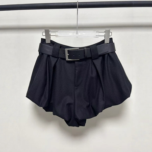 黑色裤子花苞裤2025秋冬新款小个子显瘦阔腿短裤时髦腰带小众裤裙