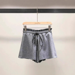 2025夏季新款时髦撞色格纹木耳边高腰A字短裙裤深圳南油高端女装