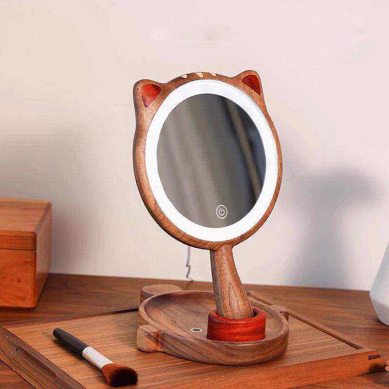 小猫咪化妆镜子带灯台式桌面便携led实木质可爱高颜值女朋友礼物