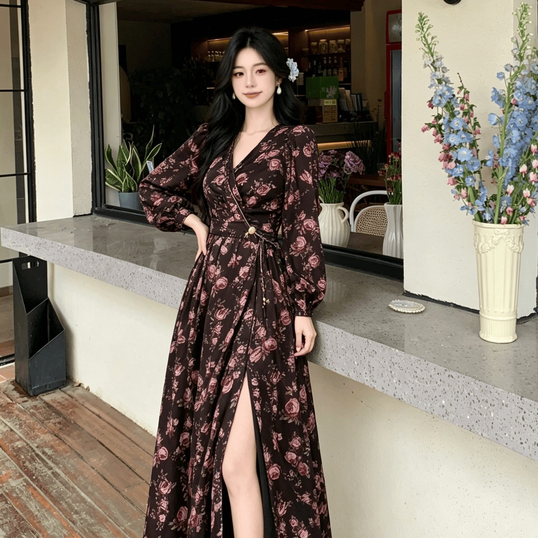 秋季法式V领碎花收腰A字连衣裙女