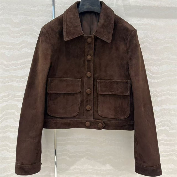 英伦学院风复古棕色皮衣