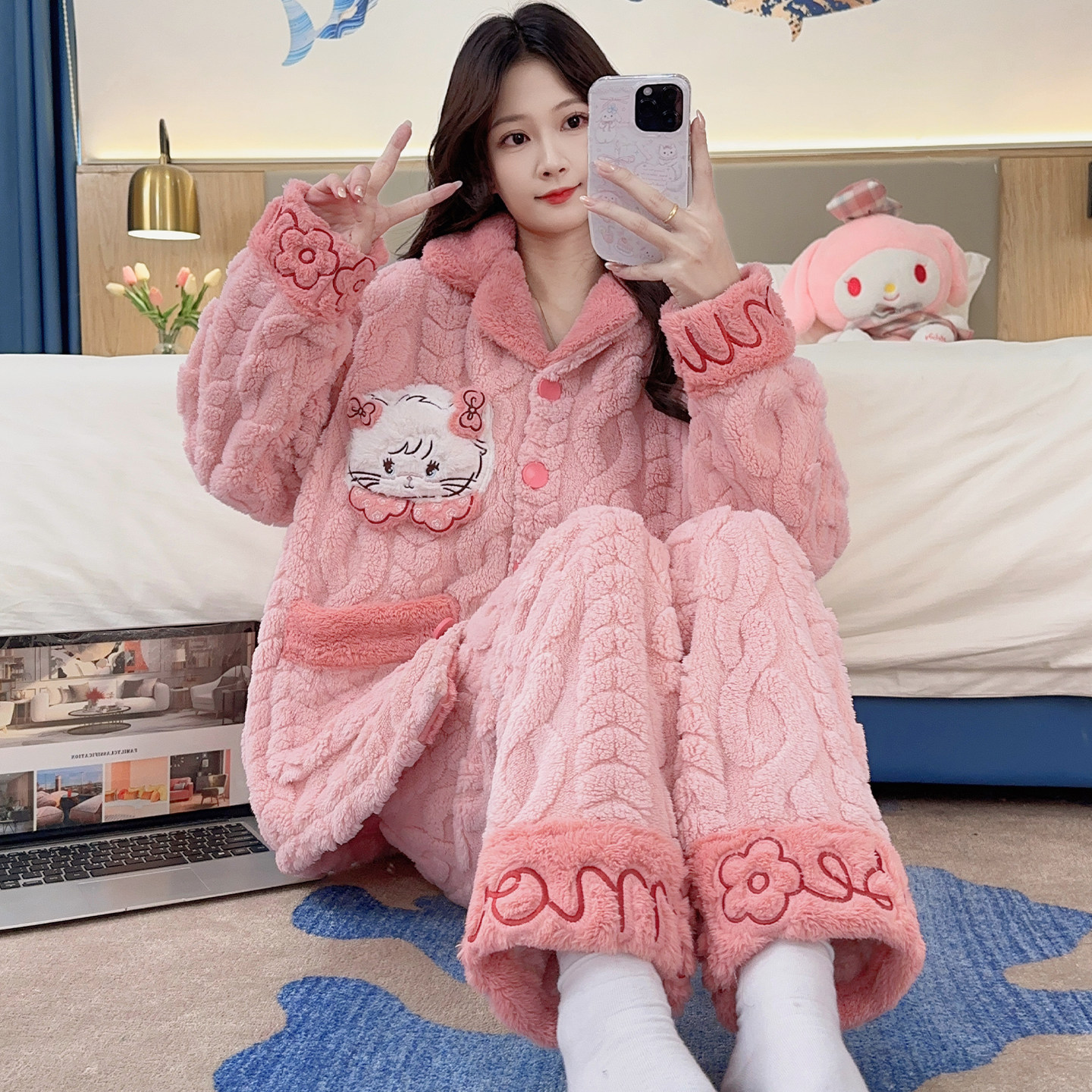 女款秋冬季珊瑚绒加厚家居服套装