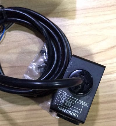 现货R58ECRGB1原装R58ECRGB1Q R58ECRGB2Q邦纳色标传感器R58