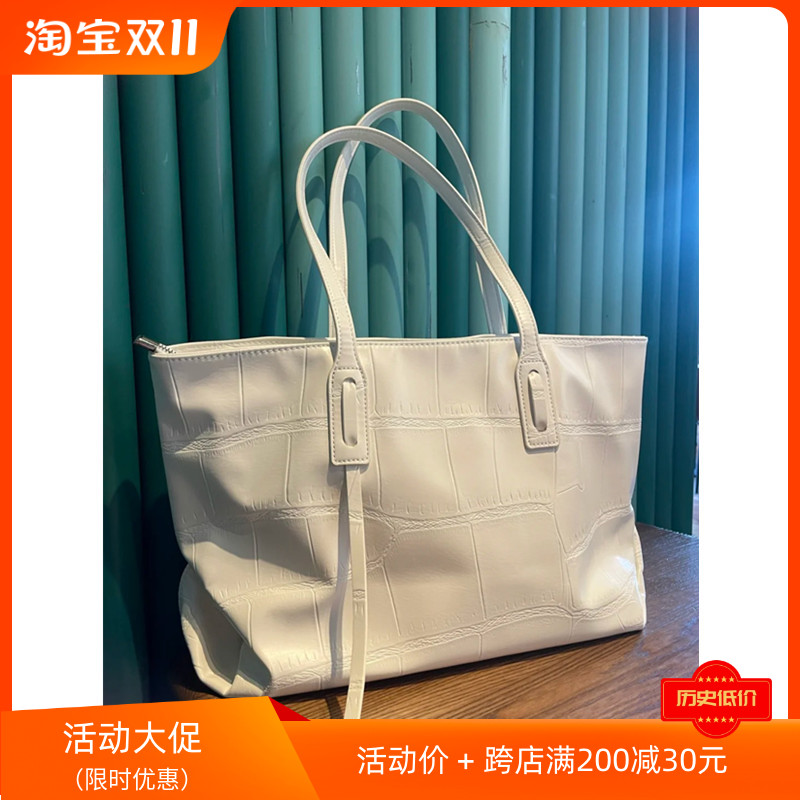 15.6寸笔记本电脑包14寸包包女纯白色托特包大容量通勤学生单肩包怎么样,好用不?