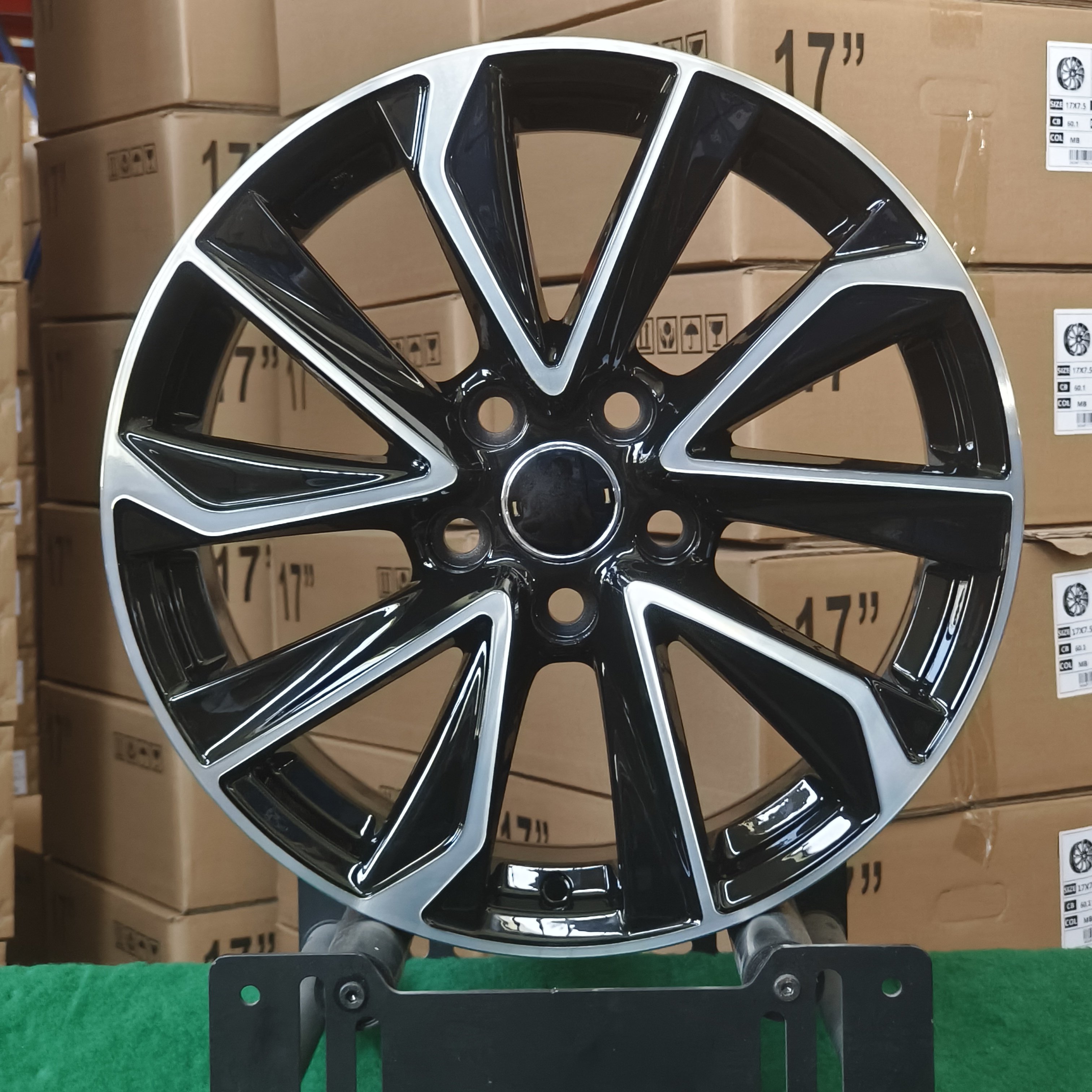 适用于17寸 18寸丰田卡罗拉海外版雷凌BZ3奕泽GT8铝合金轮毂