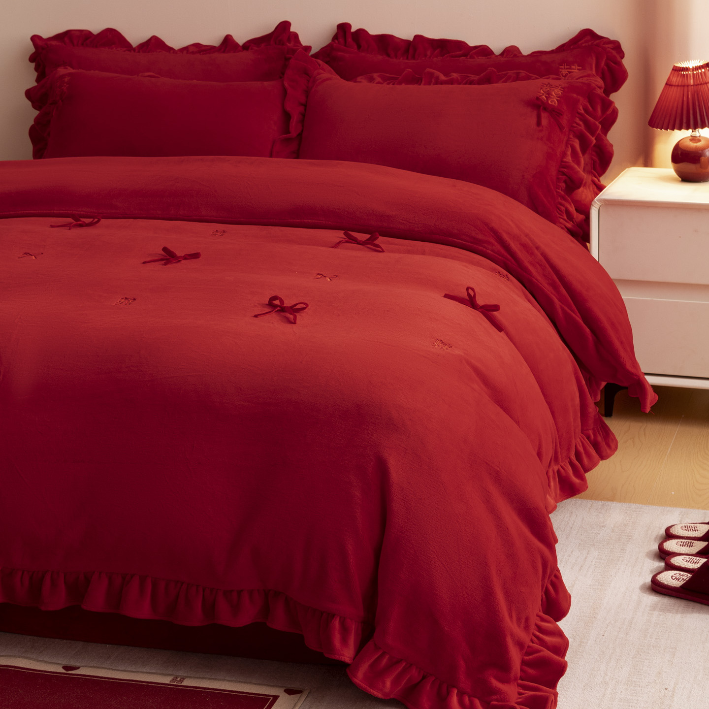 防静电不掉毛牛奶绒婚庆四件套