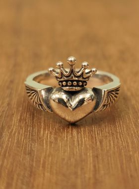 纯银皇冠桃心情侣戒指