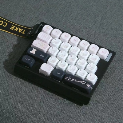 ZUOYA HE30游戏磁轴键盘单手可调灵敏度急停FPS永劫打瓦小键盘