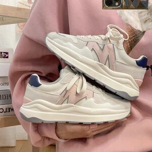 超火女鞋2025爆款旅游鞋厚底运动鞋春秋新款百搭小白鞋ins潮n字鞋