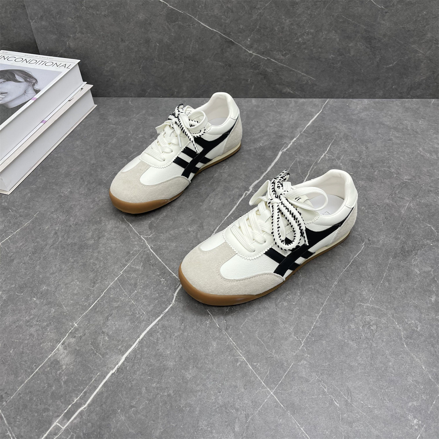 真皮拼色德训鞋女2026年春季新款平底双鞋带百搭休闲运动小白鞋潮,女鞋,德训鞋,淘宝优惠券,粉丝福利购,淘宝优惠卷