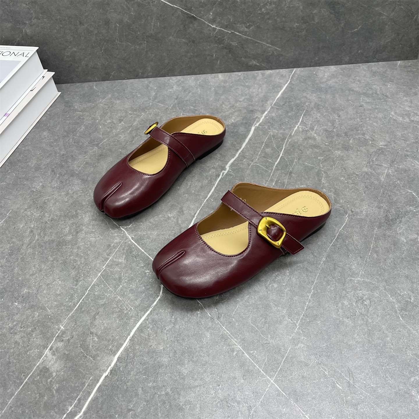 真皮分趾半拖鞋女2026春季新款时尚平底懒人一脚蹬外穿休闲包头拖,女鞋,包头拖,淘宝优惠券,粉丝福利购,淘宝优惠卷