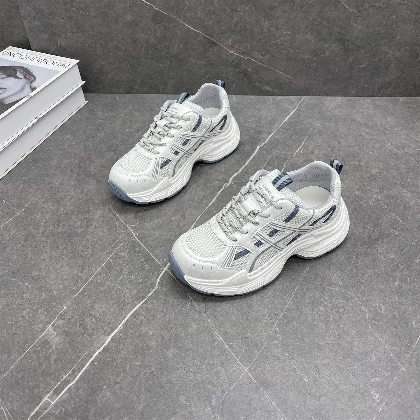 超轻厚底老爹鞋女2026春季新款网面透气百搭显瘦舒适休闲运动鞋潮