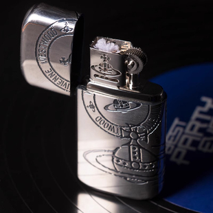 正品 潮耐用火石煤油防风 薇薇安viviennewestwood打火机创意个性